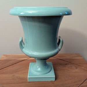 Trenton Potteries Torquiose Colored Ceramic Vase